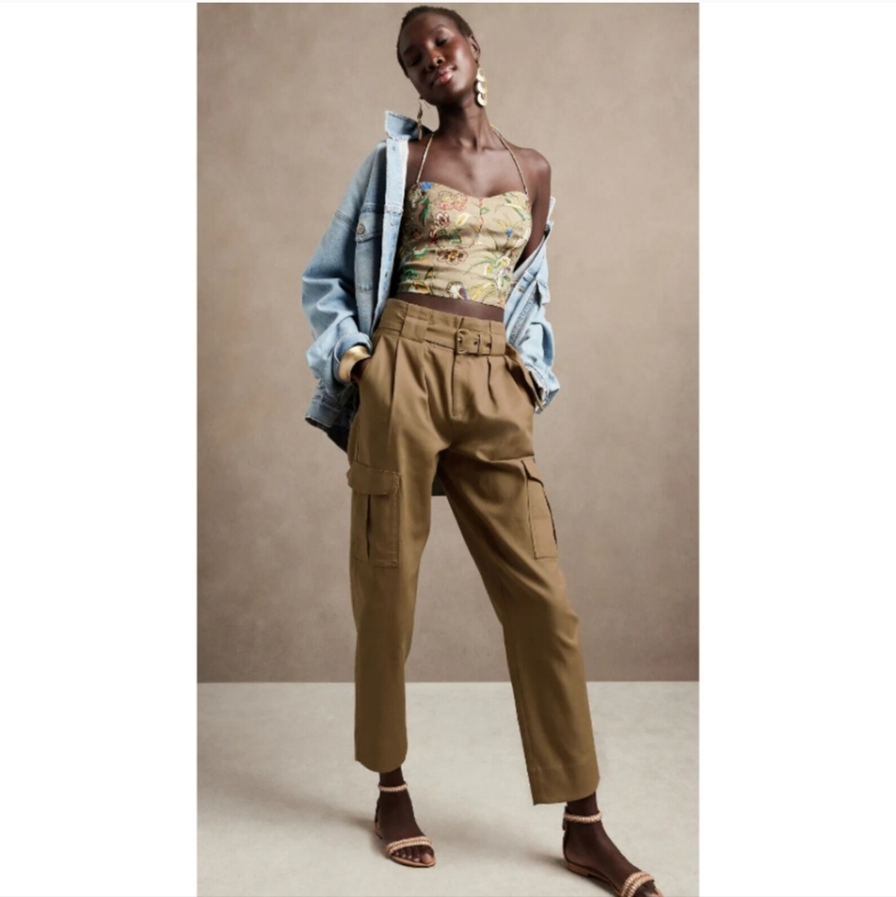 Banana Republic Tan Cargo Pants